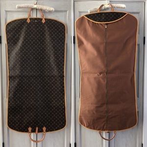 High Mirror Quality Garment Bag.